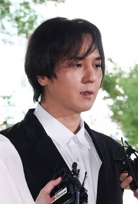 송민호 병역법 위반