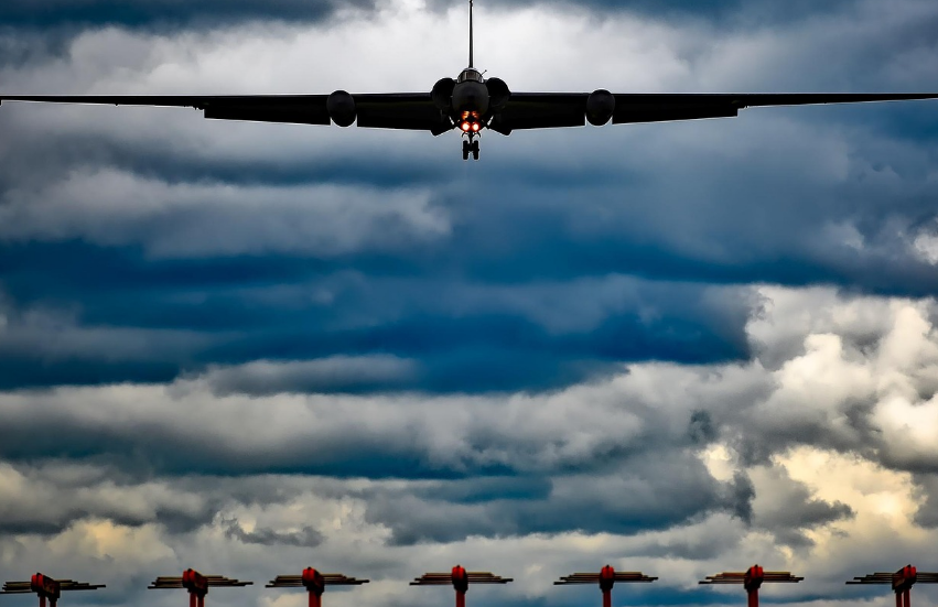 한국 공군의 정찰 자산, RQ-4 글로벌호크 고고도 무인 정찰기 성능과 역할 총정리