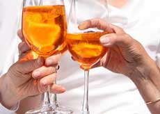 음주하는 사람들 이미지