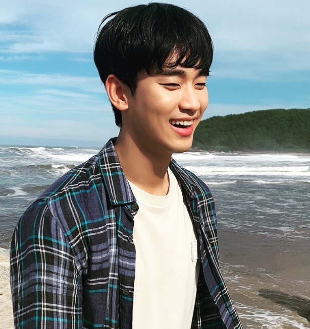 김수현 프로필 배우 영화 작품활동 드라마 나이