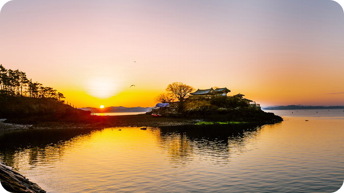 충남 서산 간월암 새해 일출 명소/출처: 충청투데이