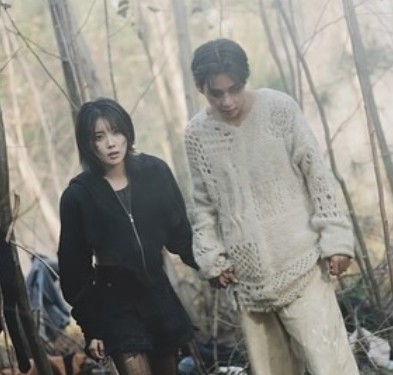 아이유LOVEWINSAL 가사 노래 등장에 나오는 뮤비 해석 비하인드