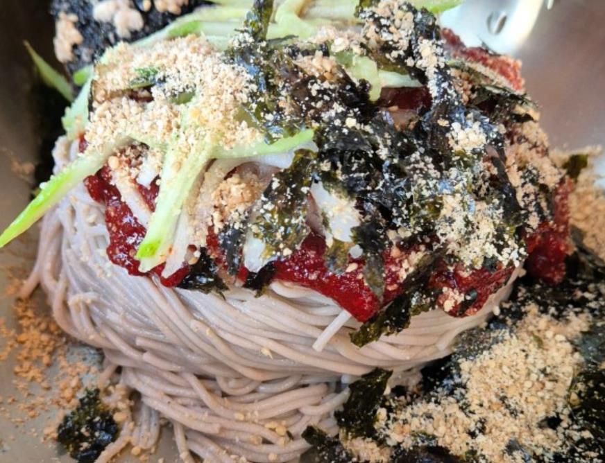 금방 먹기좋게 나온 생생정보 참기름비빔막국수