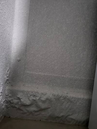 탄성코트-부풀어오름