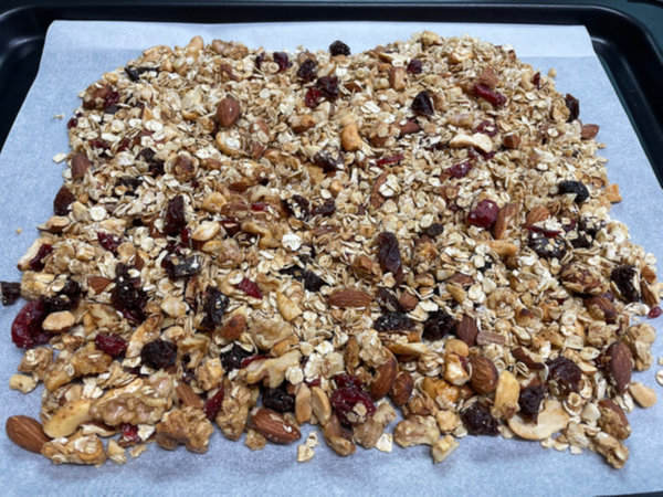 그래놀라 만드는법 - 크랜베리까지 추가 함