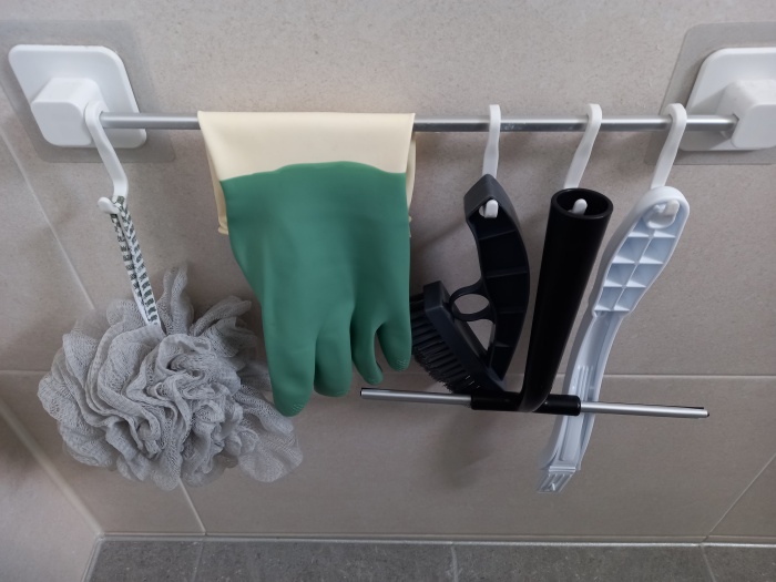 청소도구-고리에-걸어-공중부양