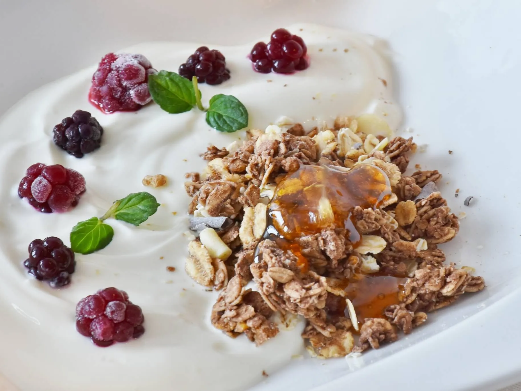 식후 혈당 변화를 완화하는 그릭요거트