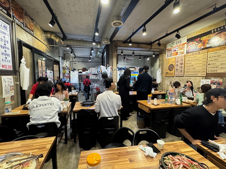 오른쪽 내부모습