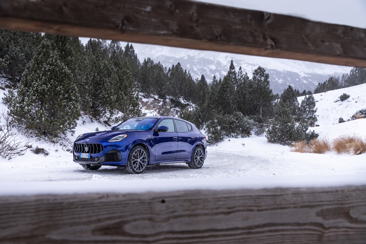 마세라티 SUV 그레칼레 이미지