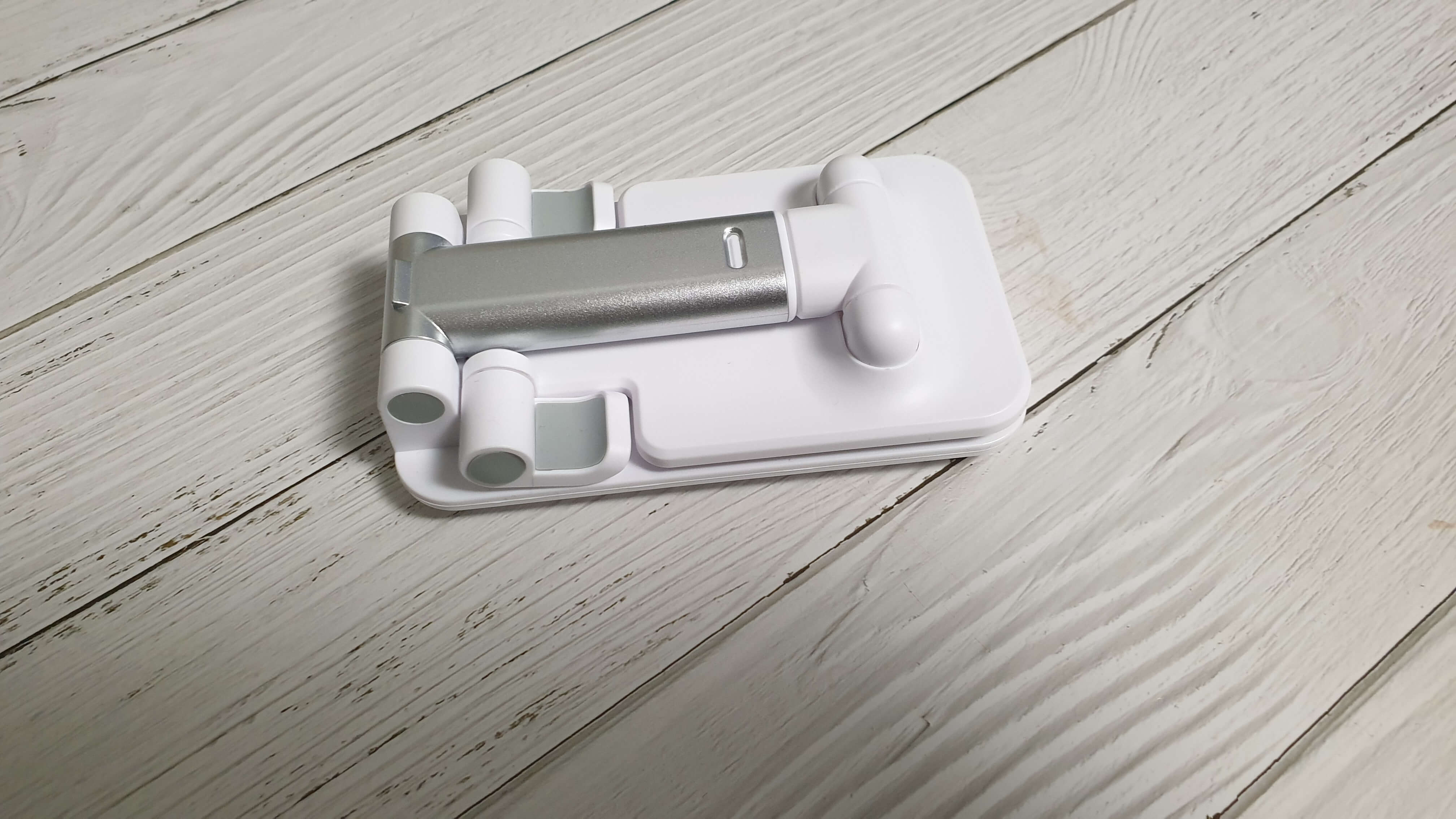 핸드폰-거치대-접었을때