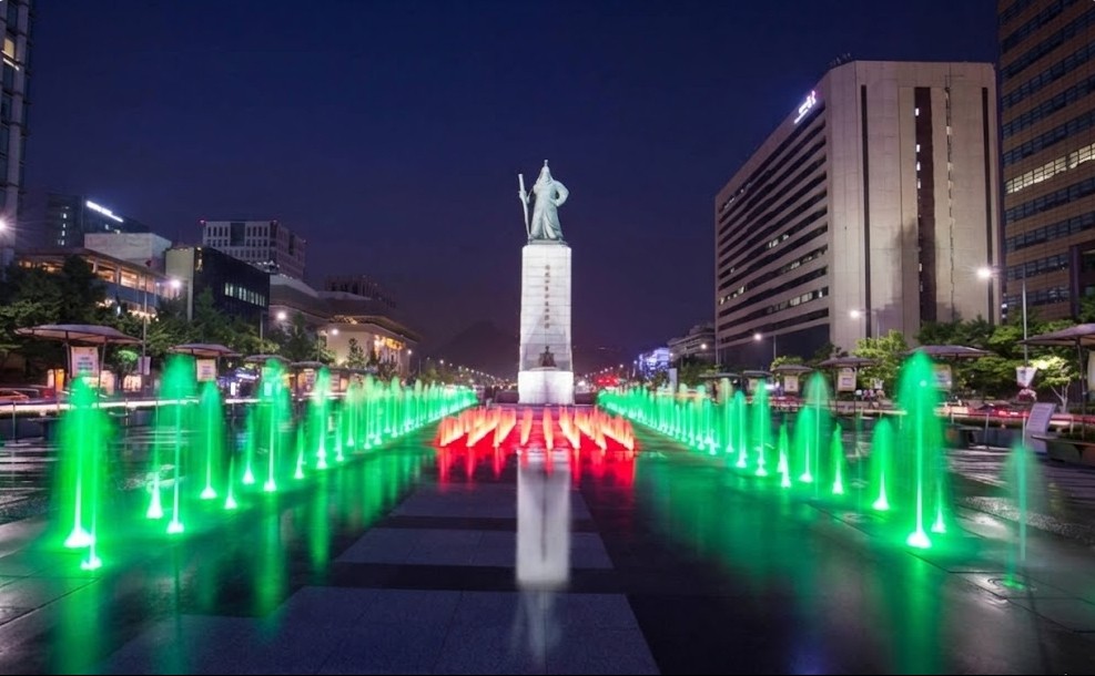 Gwanghwamun Square