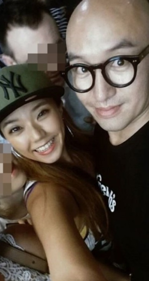 배우 김수현 아버지 가수 김충현