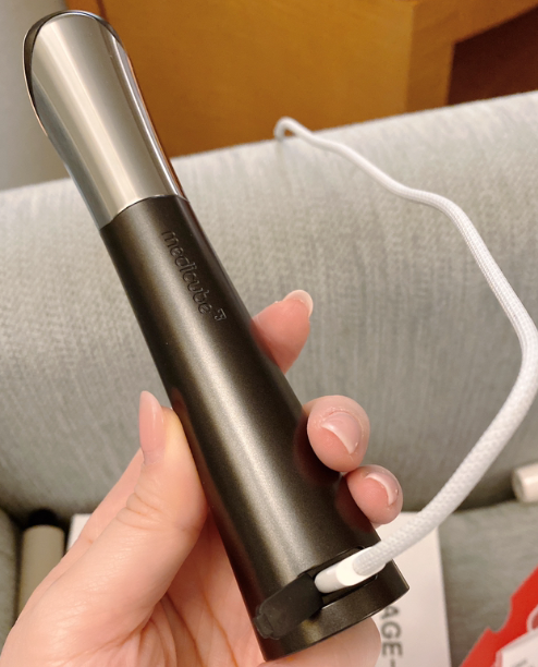 메디큐브-에이지알-부스터힐러-후기