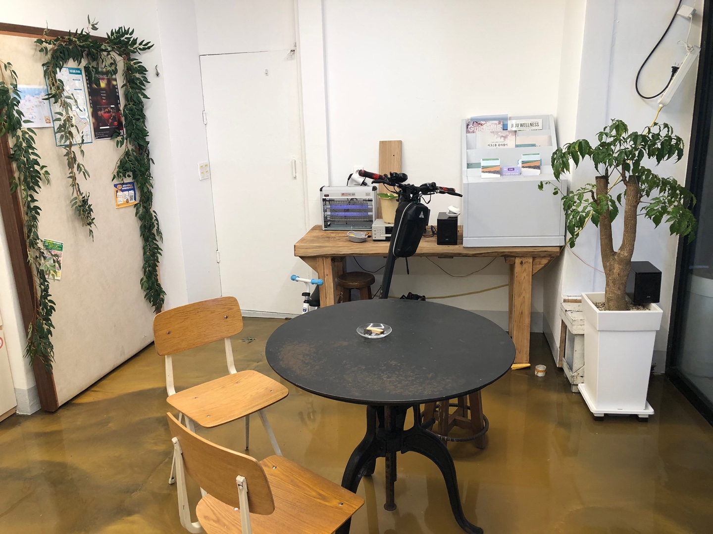 비지터 게스트하우스 1층 카운터