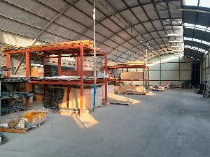 자연애하우징자재창고