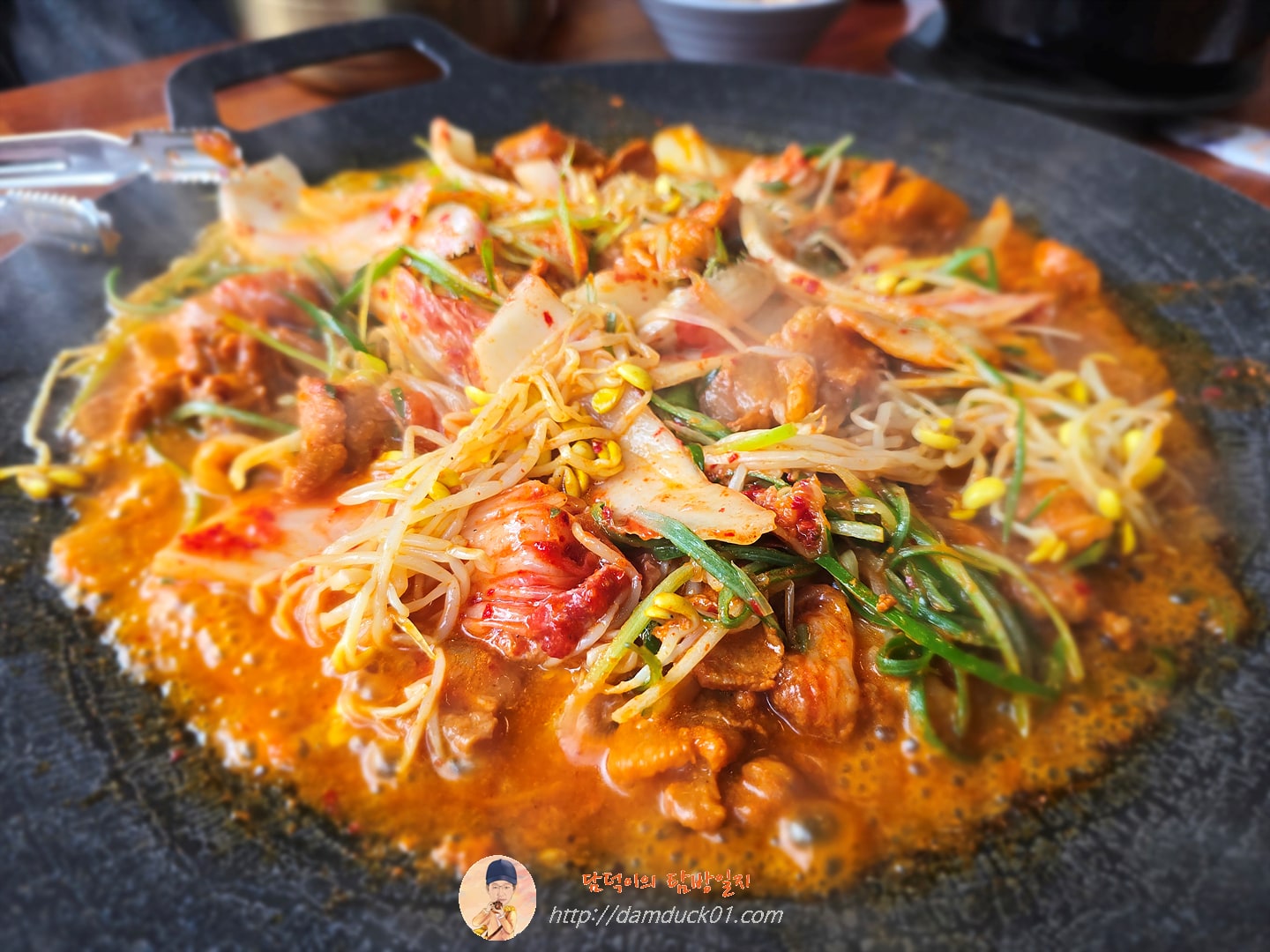 두루치기 정식 (된장찌개 + 야채비빔밥)