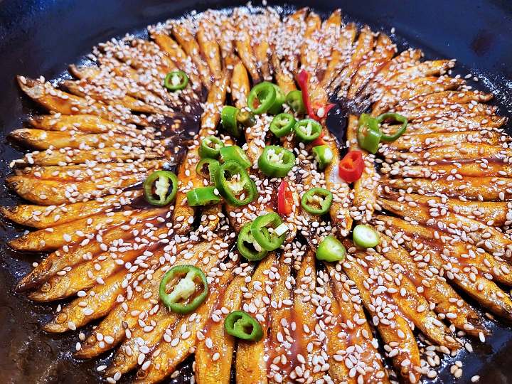 진심 가득 건강 담은 맛 철원 한탄강 주상절리 맛집 추천 생방송투데이 청정지역 상류에서 갓잡은 자연산 잡고기로 끓이는 매운탕 메기매운탕 어탕국수 도리뱅뱅 오늘방송 보고 먹고 즐기고 쓰리고