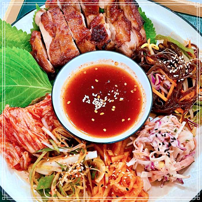 MBN 생생정보 마당 강원 춘천 맛과 영양 최고, 한방 닭보쌈 맛집