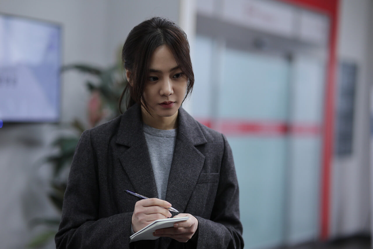 온리 갓 노우즈 에브리띵