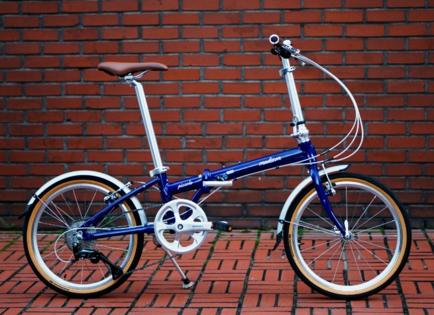 2025 매디슨 피콜로 A8