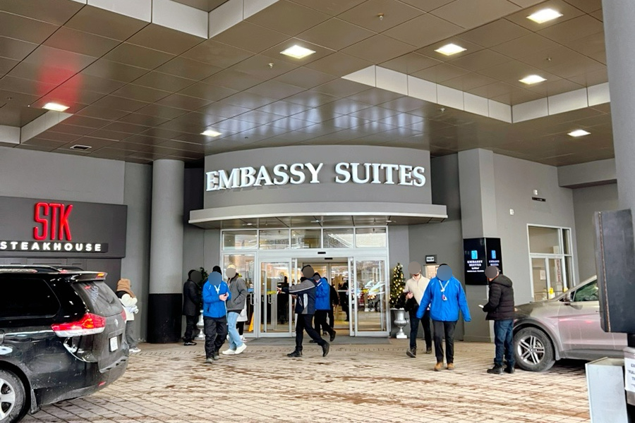 Valet parking at Embassy Suites Niagara Falls