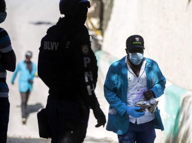 아이티 대통령 피살 도대체 왜 암살했을까? - 아이티 대통령은 누구인가?