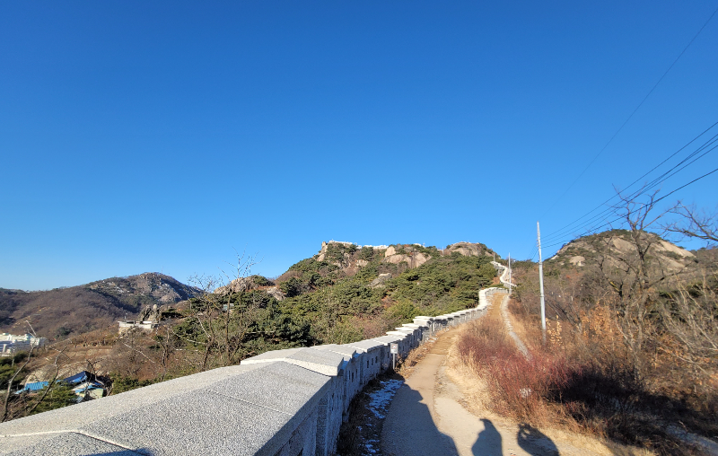 인왕산 등산로 풍경