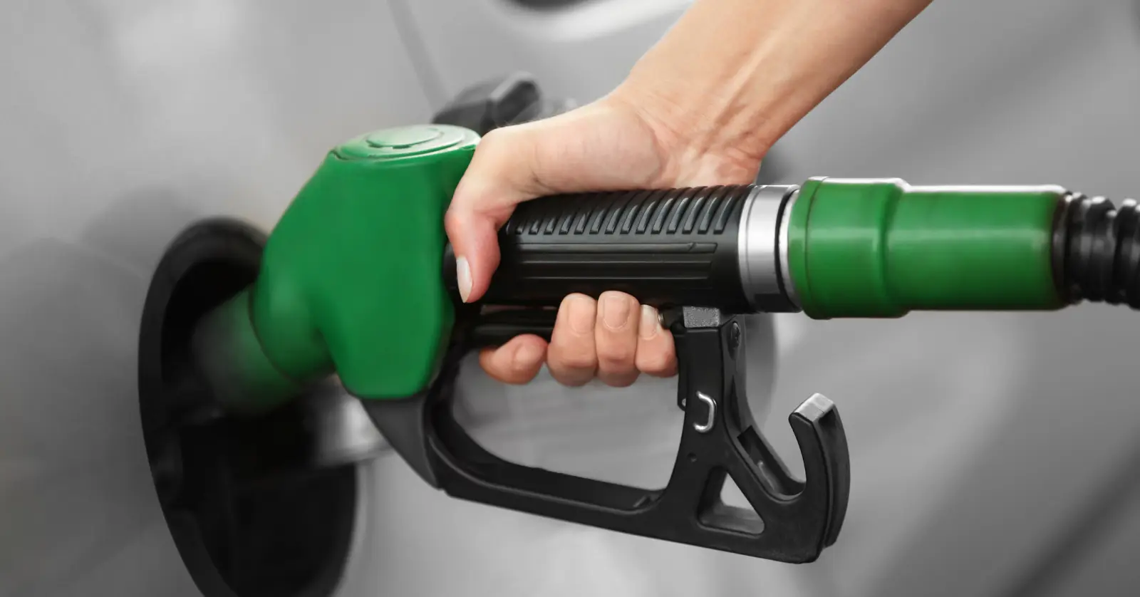 유류세 인하 종료? 연장과 축소된 인하율의 실체