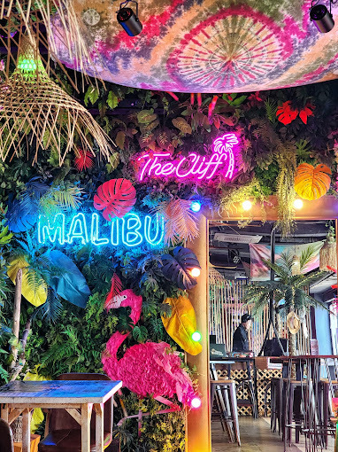 제주 중문 바다앞 카페 '더클리프'