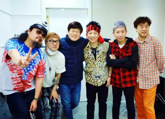 유퀴즈 온더블럭 생일 파티가 홍대 3대 명절이 된 경록절 주인공 크라잉넛 베이시스트 한경록