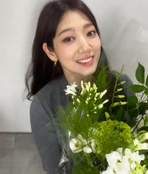 배우-박신혜-사진