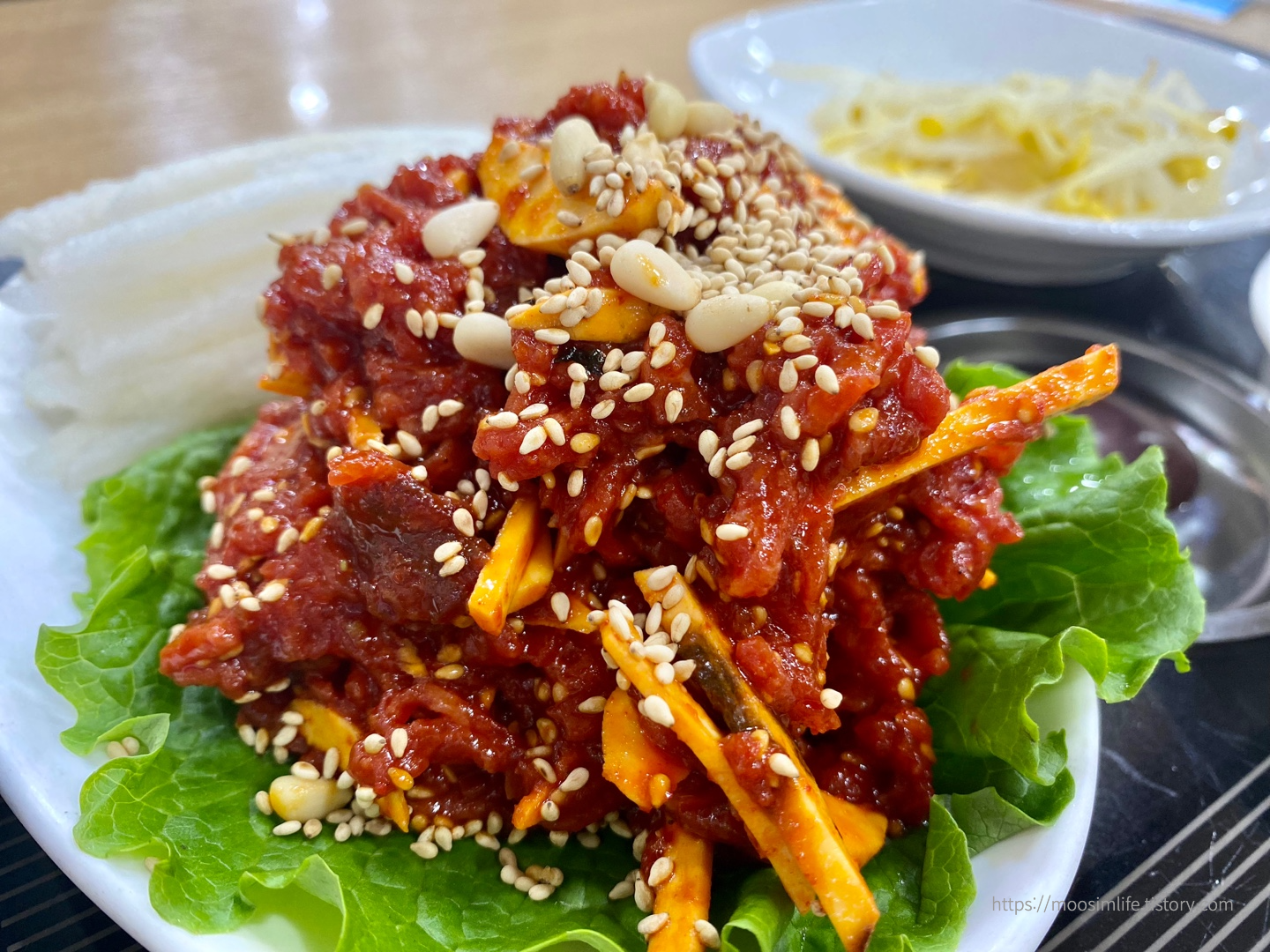 공주-알밤육회비빔밥-시장정육점식당
