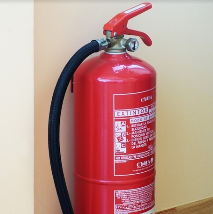 소방안전관리자 업무내용인 소화기 관리를 나타내는 이미지입니다.