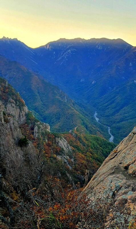 권금성-외설악-계곡-협곡-노을