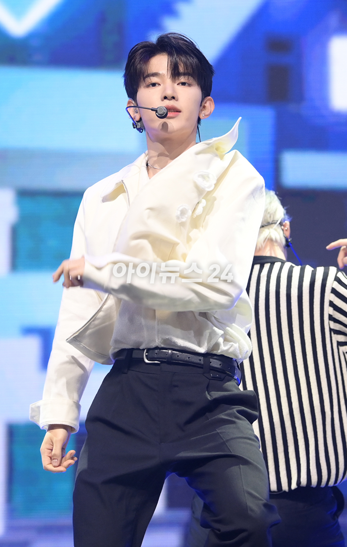 그룹 제로베이스원 장하오가 10일 오후 서울 광진구 광장동 예스24라이브홀에서 열린 제로베이스원(ZEROBASEONE) 데뷔 쇼케이스에 참석하고 있다. [사진=정소희 기자]