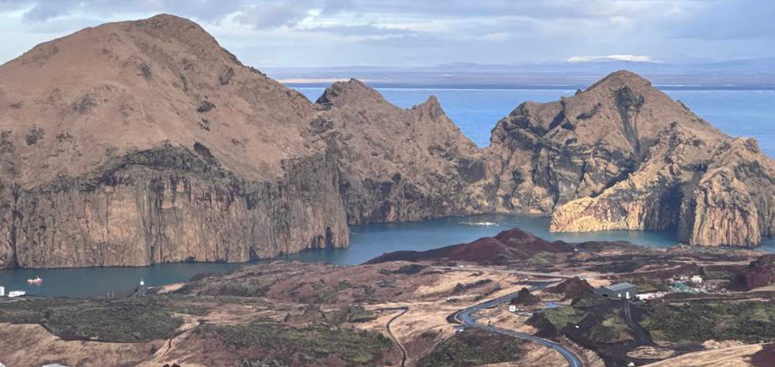 헬가펠 화산의 전경 사진