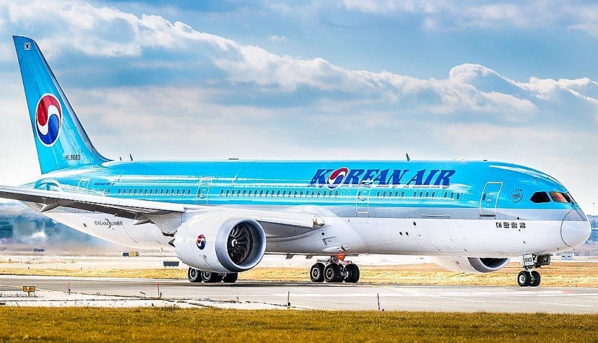 B737