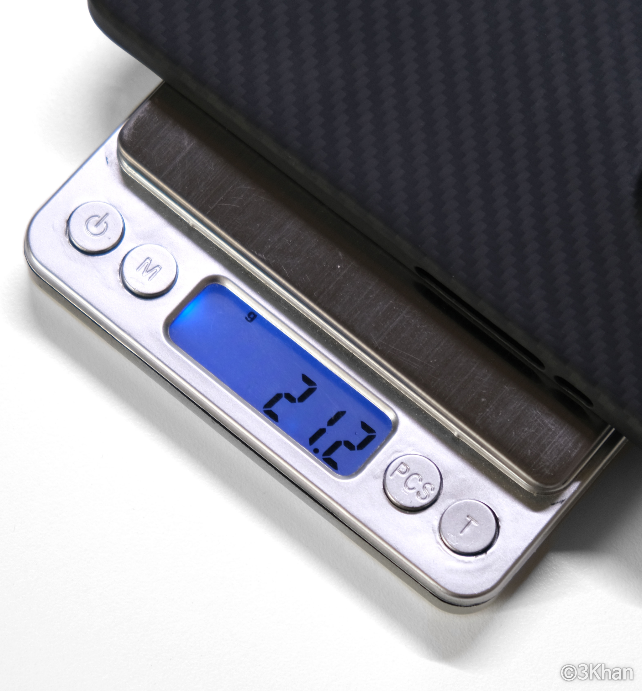 아이폰 맥세이프 카본 케이스 무게