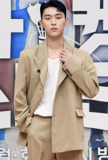 최현욱 프로필