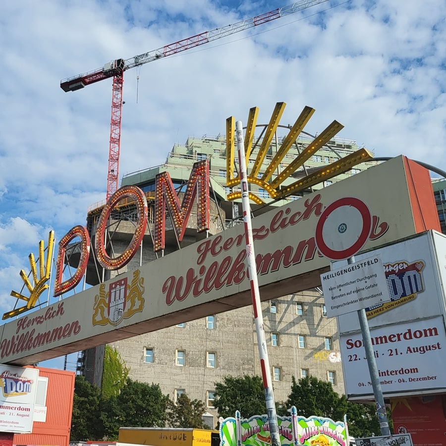 2022년 여름 함부르크 돔 입구