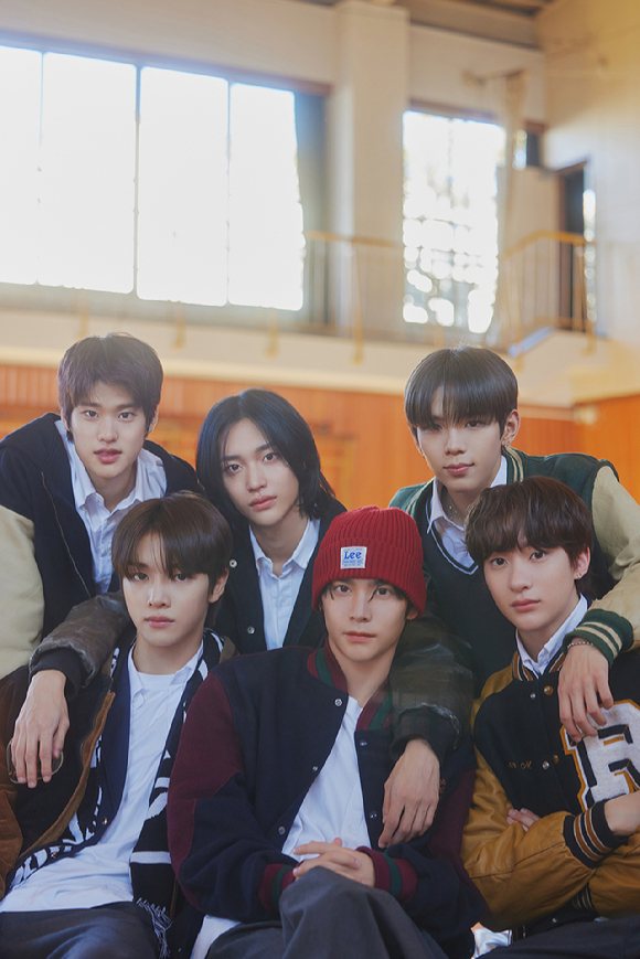 라이즈 단체 콘셉트 포토 [사진=SM엔터테인먼트]