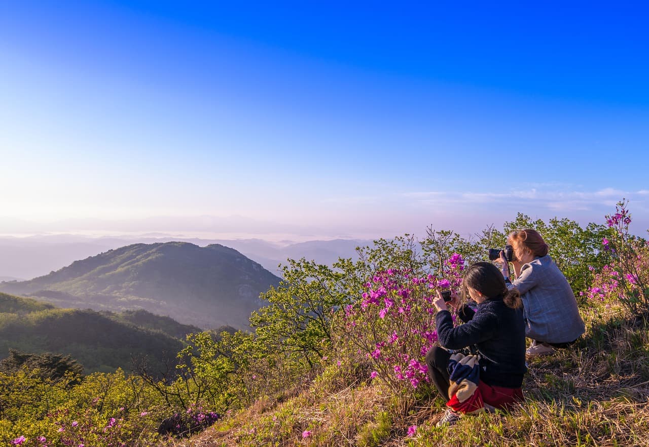 청년의 날 창업 키트&amp;#44; 당신의 첫 시작을 응원합니다