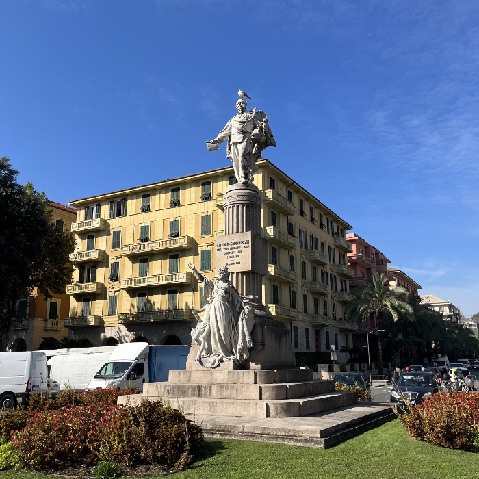 키아바리 광장/시내