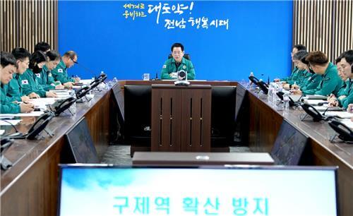 구제역 위기경보 ‘심각’ 단계… 전남 전역 확산에 방역 총력전