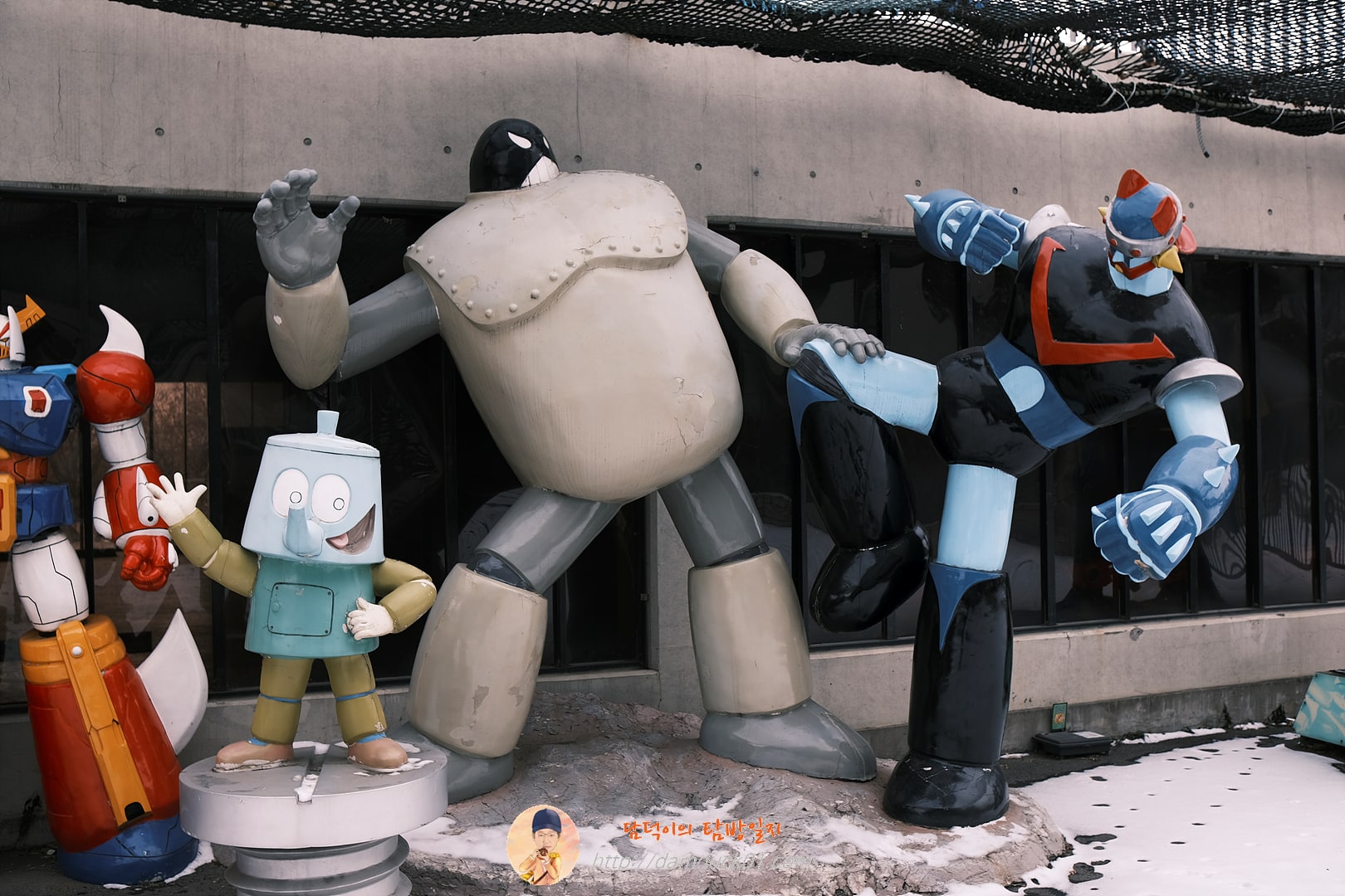 브이센터 야외 전시장