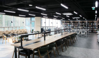 화정도서관 실내 이미지