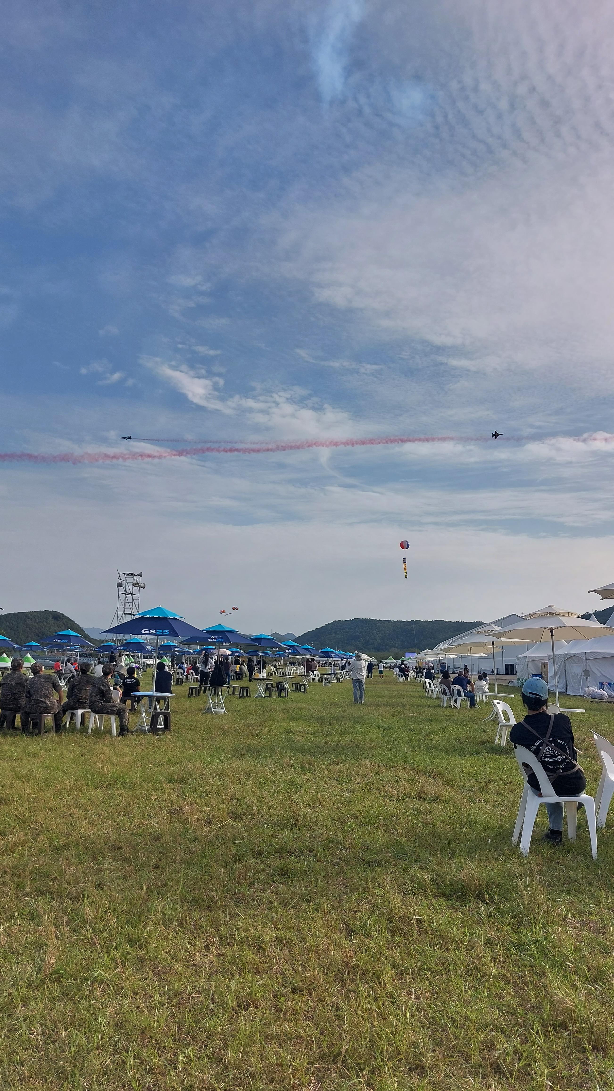 블랙이글스 에어쇼 초근접 비행
