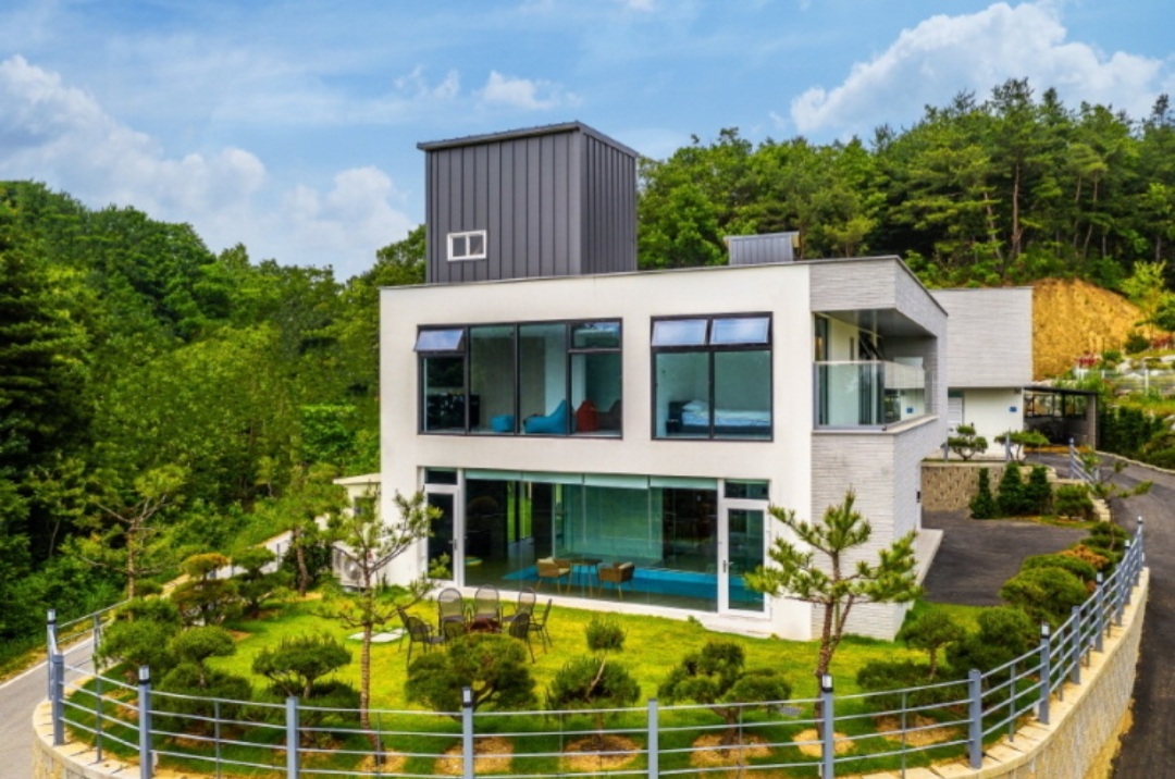 벨로시 독채풀빌라