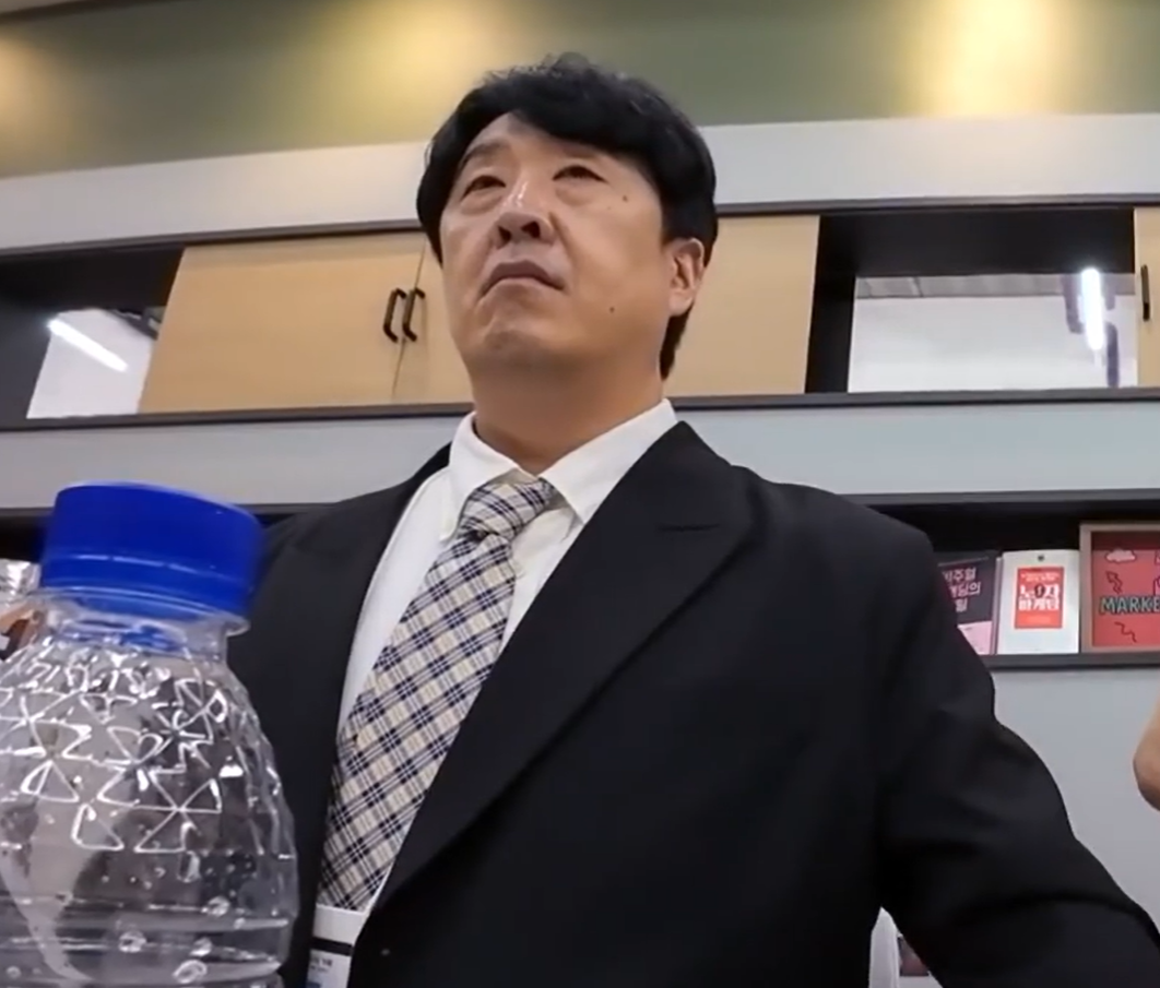 직장인들 시즌2 백현진