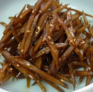 우엉 효능과 부작용 고르는법 요리 먹는법